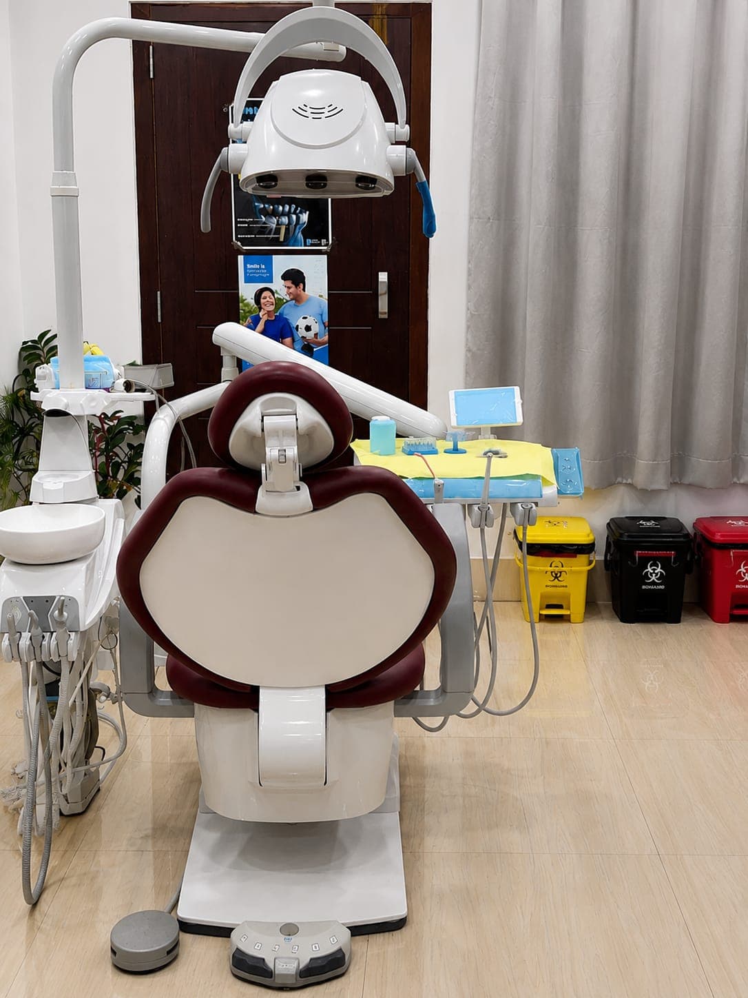 Dental treatment chair with precision equipment